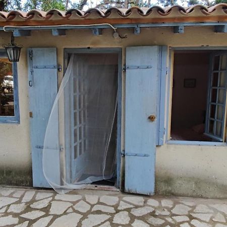 הוילה Boulbon Cabanon St Joseph, 2 Personnes מראה חיצוני תמונה